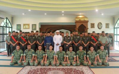 YANG BERHORMAT MINISTER AT THE PRIME MINISTER’S OFFICE AND MINISTER OF DEFENCE II ATTEND SEMARAK MAULUD 1445H