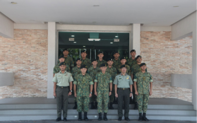 COMMANDER OF ROYAL BRUNEI LAND FORCE MEETS THE RBLF CONTINGENT FOR MALBATT 850-11