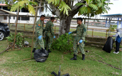 THE ROYAL BRUNEI LAND FORCE PARTICIPATES IN CLEANING CAMPAIGNS AT MOSQUES, SURAUS AND PRAYER HALLS IN THE TEMBURONG DISTRICT