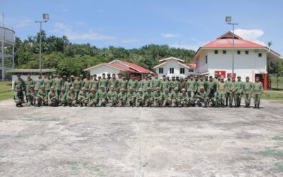 THE COMMANDER OF THE ROYAL BRUNEI LAND FORCE MADE A WORKING VISIT TO KAMPONG MENUNGGOL AND PULAU BARU-BARU