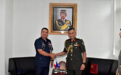 RBLF COMMANDER RECEIVES A COURTESY CALL FROM COLONEL GARRY L ATIENZA, PHILIPPINE DEFENCE AND ARMED FORCES ATTACHE TO BRUNEI DARUSSALAM