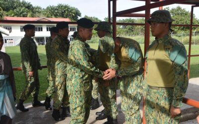 COMMANDER LAND FORCE AND SENIOR OFFICERS VISITED PERSONNEL ON OPERATIONAL DUTIES ON EID AL-FITR