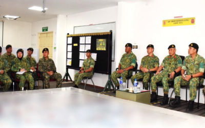 COMMANDER ROYAL BRUNEI LAND FORCE VISITS TO ALL ARMS STAFF AND TACTICS COURSE