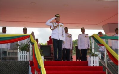 COMMANDER ROYAL BRUNEI LAND FORCES’ BIDS FAREWELL