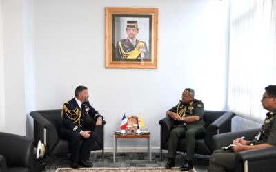 COMMANDER RBLF RECEIVES A COURTESY CALL FROM NON-RESIDENT FRANCE DEFENCE ATTACHÉ TO BRUNEI DARUSSALAM