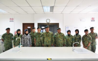 COMMANDER OF ROYAL BRUNEI LAND FORCE MADE WORKING VISIT TO ROYAL BRUNEI ARMED FORCES LABORATORY