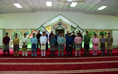 LOGISTIC DEPOT ROYAL BRUNEI LAND FORCE PERSONNEL EMBRACE ISLAM