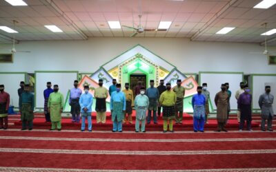 FIRST BATTALION ROYAL BRUNEI LAND FORCE HELD IFTAR WITH FORMER COMMANDING OFFICERS AND FORMER REGIMENT SERGEANT MAJORS