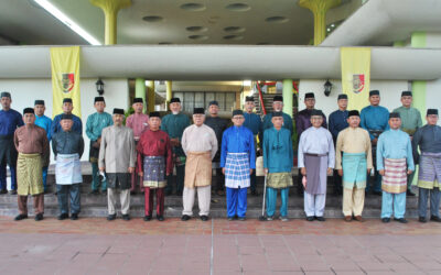 SUPPORT BATTALION ROYAL BRUNEI LAND FORCE HELD TAHLIL AND IFTAR WITH FORMER COMMANDING OFFICERS AND REGIMENT SERGEANT MAJOR