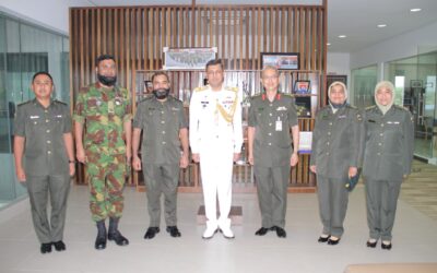 CHIEF MEDICAL OFFICER, MEDICAL AND HEALTH SERVICES OF ROYAL BRUNEI LAND FORCE RECEIVES COURTESY CALL FROM PAKISTAN DEFENCE ATTACHÉ ACCREDITED TO BRUNEI DARUSSALAM