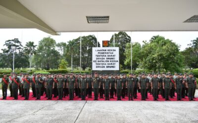 COMMANDER OF ROYAL BRUNEI LAND FORCE CONDUCTS WORKING VISIT TO SECOND BATTALION ROYAL BRUNEI LAND FORCE