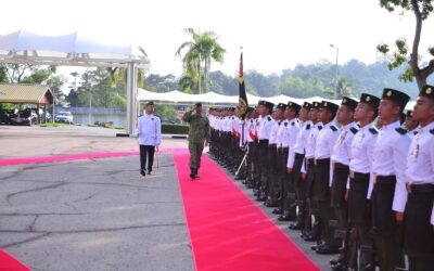 LAWATAN KERJA PEMERINTAH ABDB KE TENTERA DARAT DIRAJA BRUNEI