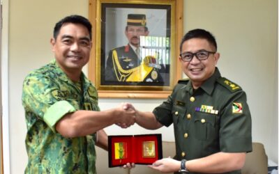 THE COMMANDER OF ROYAL BRUNEI LAND FORCE RECEIVES COURTESY CALL FROM THE OUTGOING DEFENCE ADVISER OF BRUNEI DARUSSALAM TO AUSTRALIA
