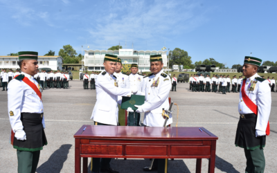 UPACARA PERBARISAN SERAH TERIMA TUGAS PEGAWAI PEMERINTAH BATALION PERTAMA TENTERA DARAT DIRAJA BRUNEI