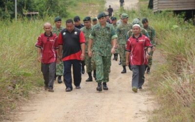 COMMANDER OF ROYAL BRUNEI LAND FORCE PAID A VISIT TO KAMPONG MELILAS AND KAMPONG SUKANG