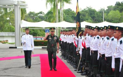 KUNJUNGAN PENGENALAN DARIPADA COMMANDING GENERAL OF THE PHILIPPINE ARMY KE TDDB