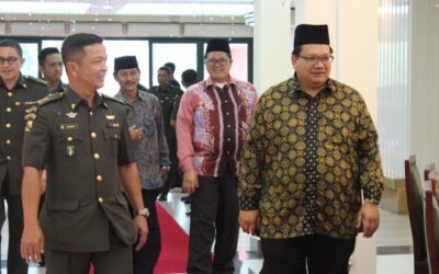 LUNCH WITH THE DISTRICT OFFICER, HEADS OF MUKIM AND HEAD OF VILLAGES OF BRUNEI-MUARA DISTRICT IN CONJUNCTION WITH THE ROYAL BRUNEI LAND FORCE’S 58th ANNIVERSARY