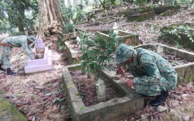 ECHO COMPANY OF FIRST BATTALION ROYAL BRUNEI LAND FORCE CONDUCTS CEMETERY CLEANING CAMPAIGNS AT BUKIT RAJA ISLAMIC CEMETERY, TEMBURUNG