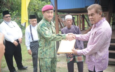 MAJLIS PENYERAHAN SIJIL PENYIAPAN PROJEK MEMBAIK PULIH TITIAN AMAL DI KAMPUNG MENUNGGOL