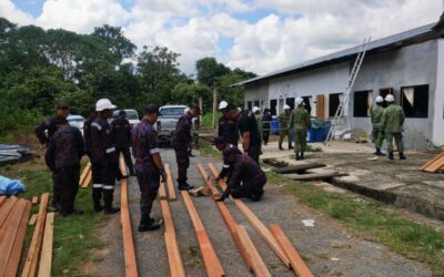COMMUNITY ASSISTANCE IN KAMPUNG APAK-APAK LONGHOUSE