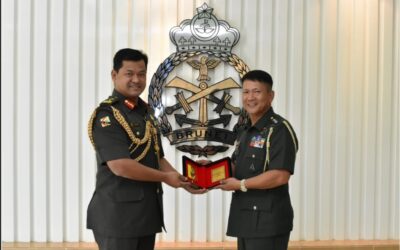 RBLF COMMANDER RECEIVES A FAREWELL CALL FROM THE DEFENCE AND ARMED FORCES ATTACHE OF THE PHILIPPINES TO BRUNEI DARUSSALAM