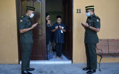 SECOND BATTALION ROYAL BRUNEI LAND FORCE (2BN RBLF)  CHARITABLE DONATIONS TO ORPHANS