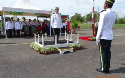 UPACARA PERBARISAN SERAH TERIMA TUGAS PEGAWAI PEMERINTAH BATALION BANTU TENTERA DARAT DIRAJA BRUNEI