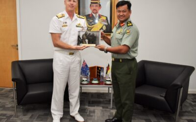 THE COMMANDER OF ROYAL BRUNEI LAND FORCE RECEIVES FAREWELL CALL FROM THE OUTGOING DEFENSE ADVISER AUSTRALIAN DEFENCE FORCE