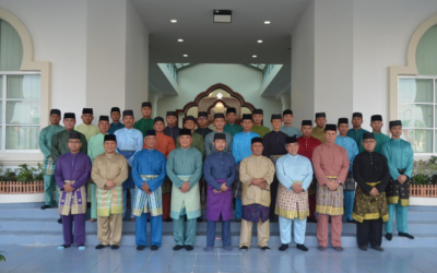 THIRD BATTALION ROYAL BRUNEI LAND FORCE HELD IFTAR EVENT WITH THE FORMER COMMANDING OFFICERS AND REGIMENT SERGEANT MAJORS