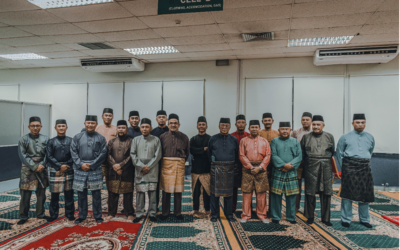 LOGISTIC DEPOT COMBAT SERVICE SUPPORT ROYAL BRUNEI LAND FORCE HELD IFTAR WITH FORMER COMMANDING OFFICERS AND LOGISTIC SERGEANT MAJORS